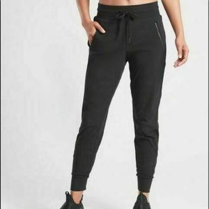 Athleta Trekkie North Jogger